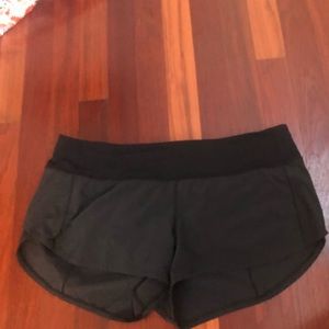 LuluLemon Black Speed Up Short